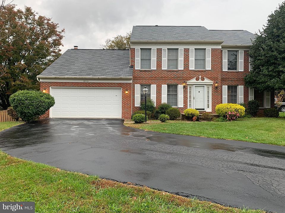 1st image of 893 Broad Oaks Dr