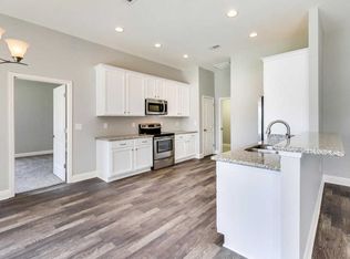 5575 Galaxy Dr, Crestview, FL 32539