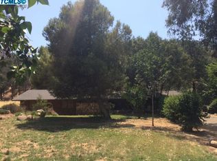 40639 Cherokee Oaks Dr, Three Rivers, CA 93271