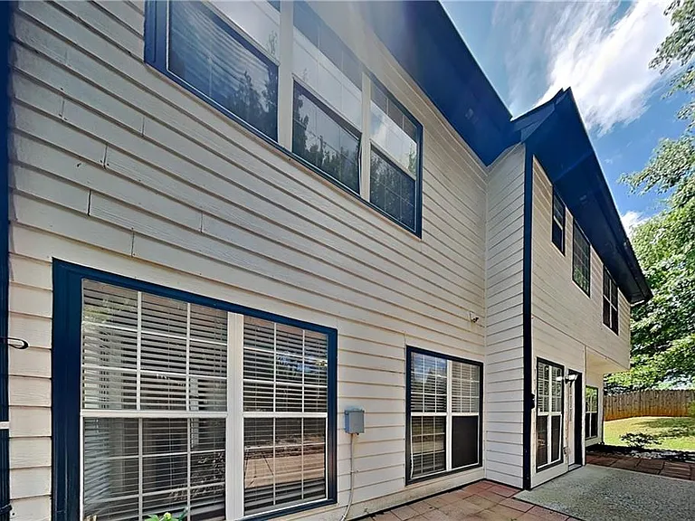 500 Cottonwood Close — Photo 19