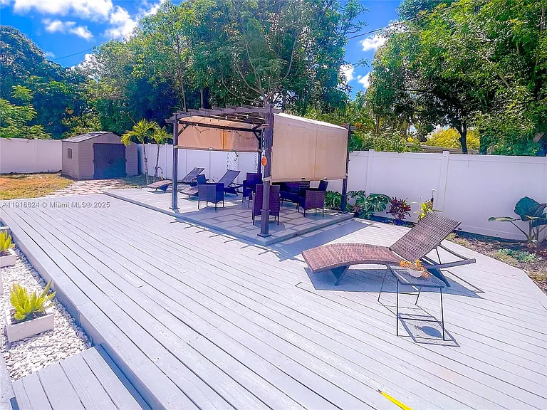 4420 NW 30th Ct — Photo 33