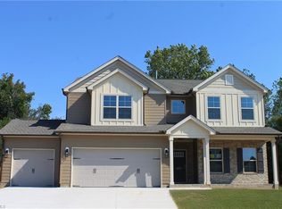 206 Royal Pines Dr, Trinity, NC 27370