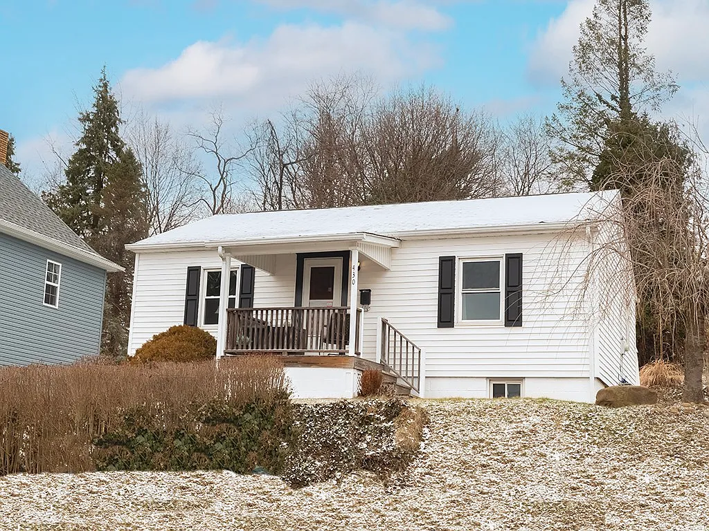 430 Camilla St photo 1