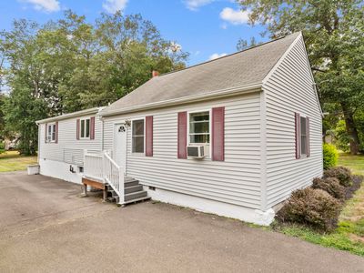 40 Woodland Avenue, North Haven, CT, 06473