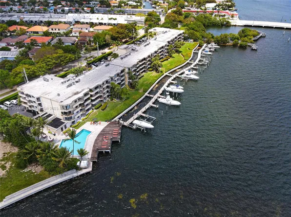 12000 N Bayshore Dr APT 406, North Miami, FL 33181
