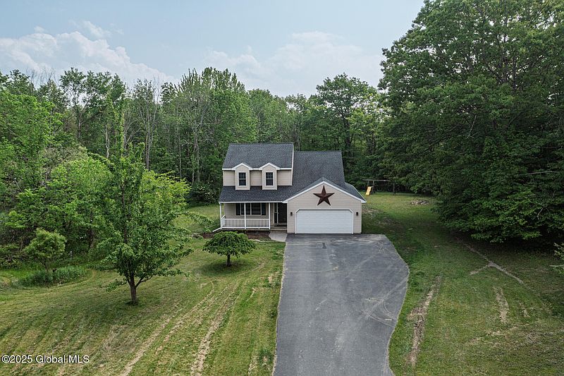2nd image of 17 Courtney Drive