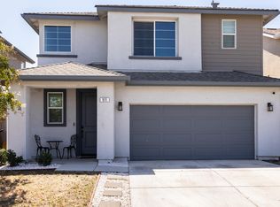 911 W Sedona Ave, Visalia, CA 93291