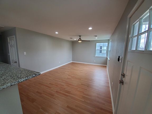 2nd image of 303 S 14th St