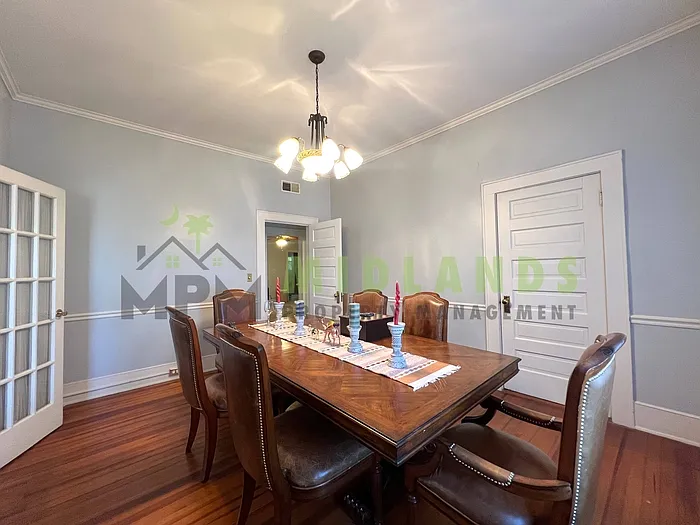 2417 Clark St — Photo 11