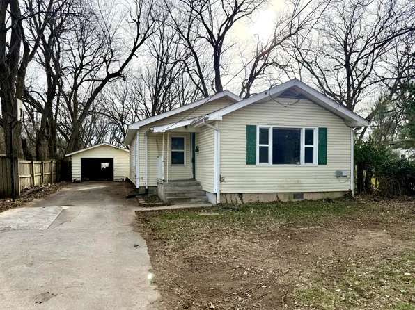 2822 E Cherry Street, Springfield, MO 65802