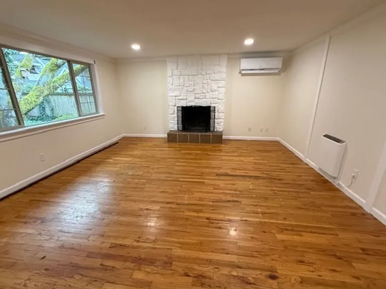 18021 Tualata Ave — Photo 9