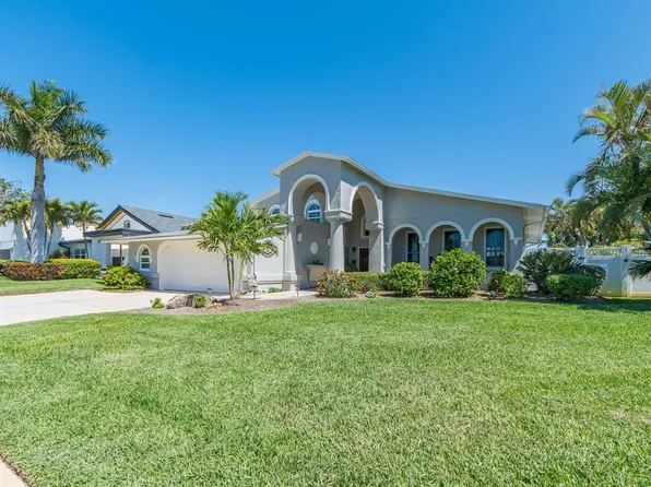 707 SNUG ISLAND, CLEARWATER BEACH, FL 33767