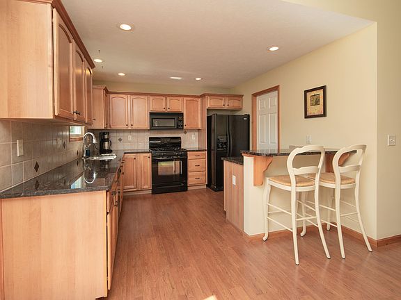 2nd image of 10694 Biltmore Ln