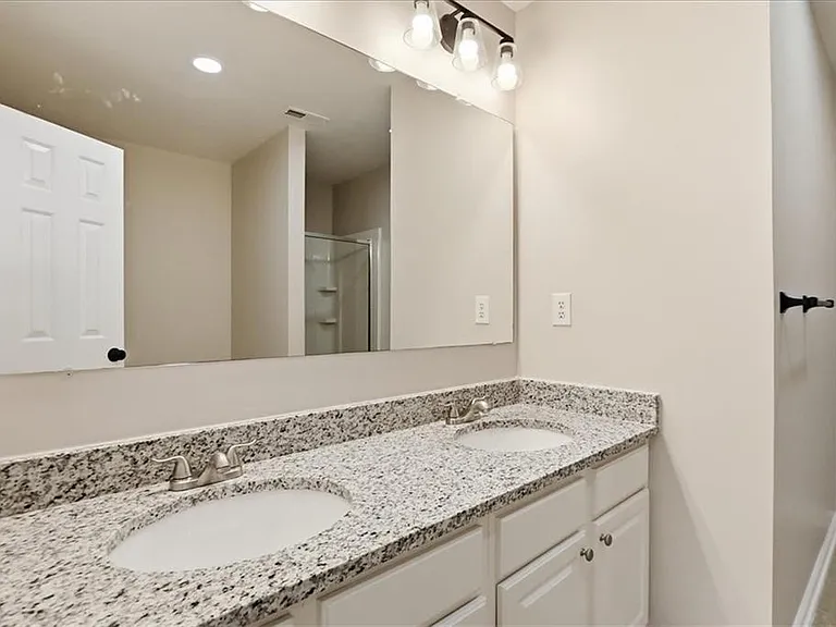 5630 Lawley Dr — Photo 43