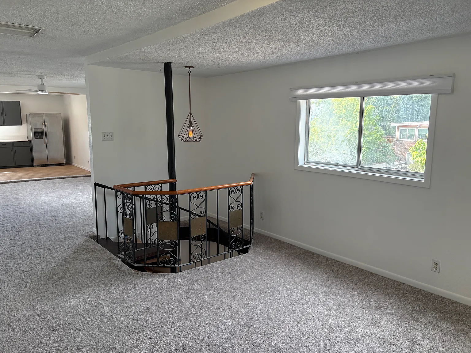 4 bed, 2200 sqft, $2,900 — Photo 4