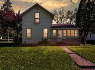 230 W North St, Ithaca, MI 48847
