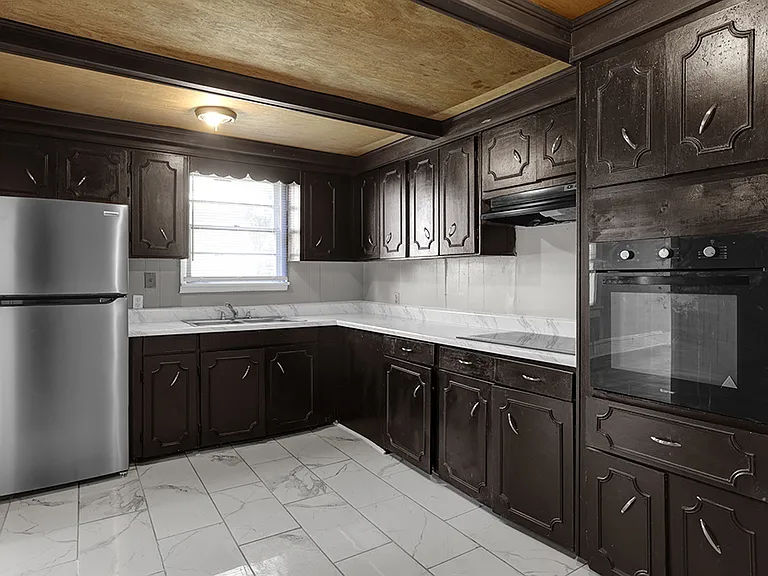 2221 Gurnee Ave — Photo 4