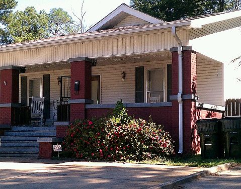 1st image of 703 17th Ave