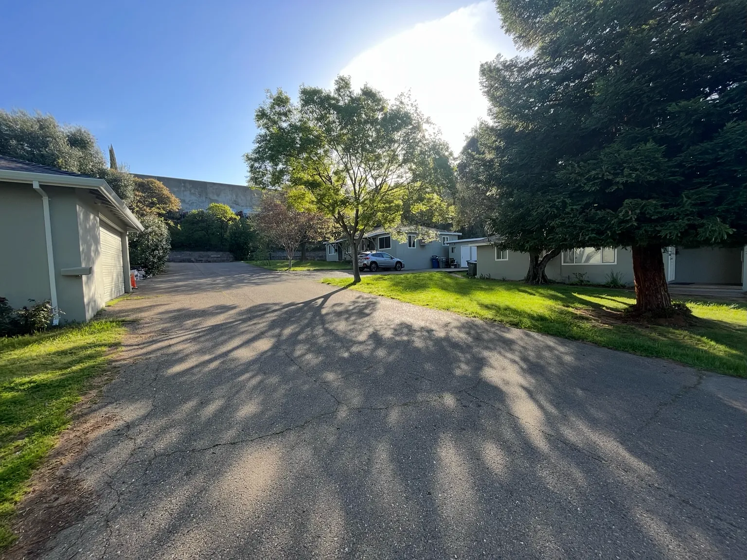 810 Kelly Way — Photo 2