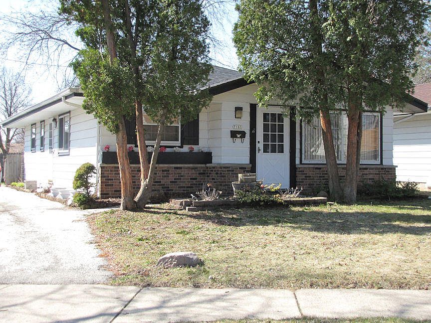 1st image of 7161 W Tallmadge Pl
