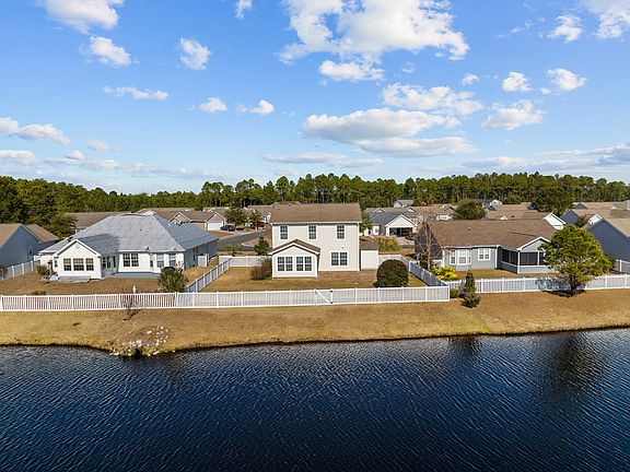 Beautiful setting on lake with fountain