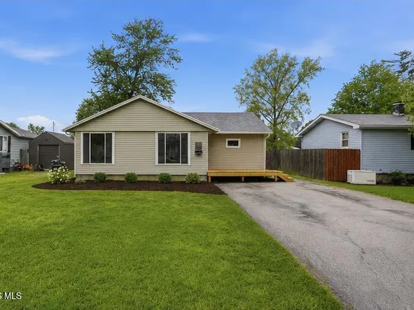 128 W Clark St, Fostoria, OH 44830