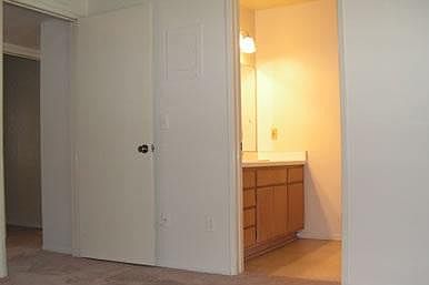 5th image of 5101 E Anaheim St APT 204