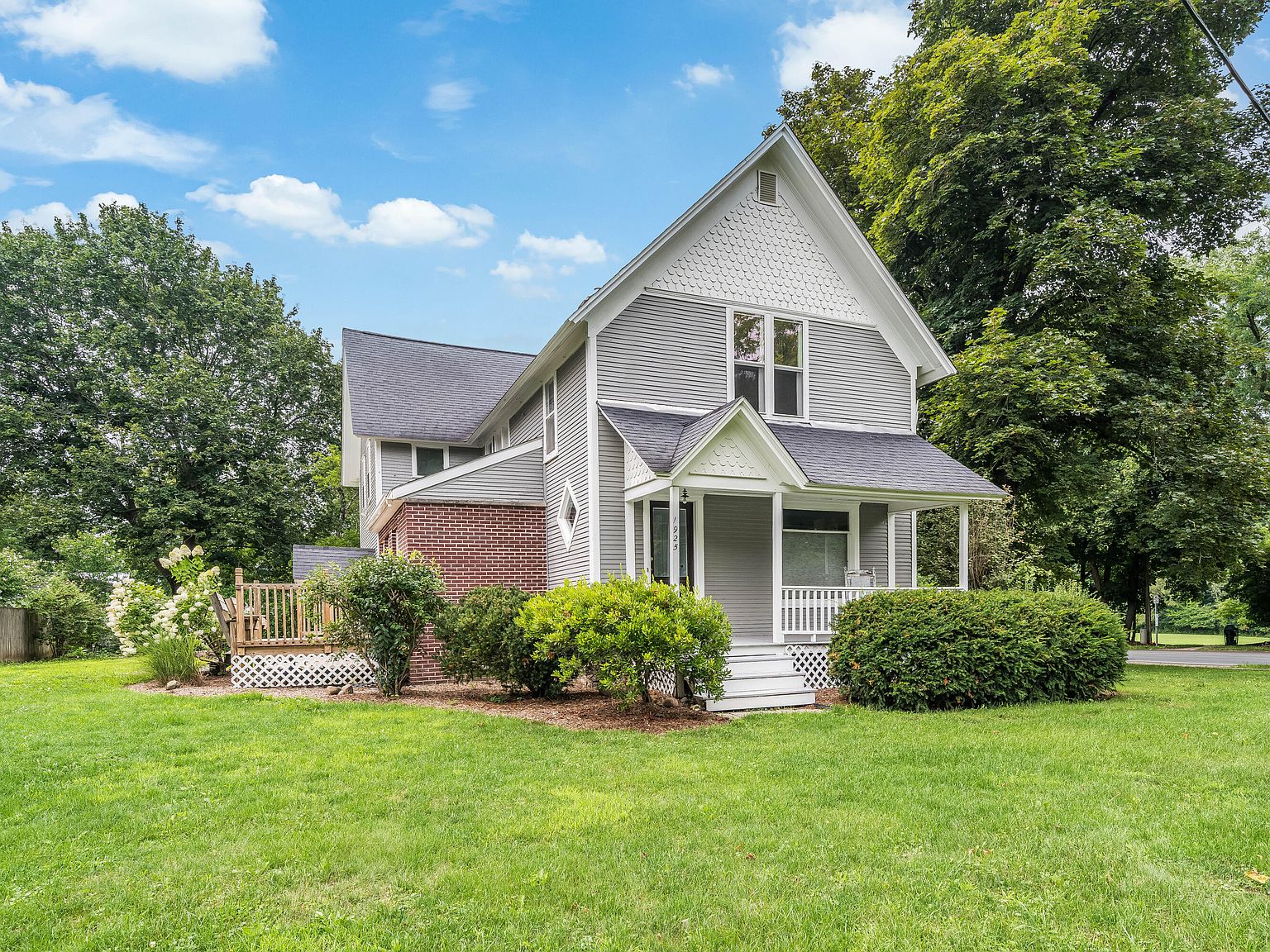 1925 Nichols Rd, Kalamazoo, MI 49006 | Zillow