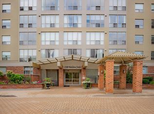 1110 Walden Cir #903, Mississauga, ON L5J4R3