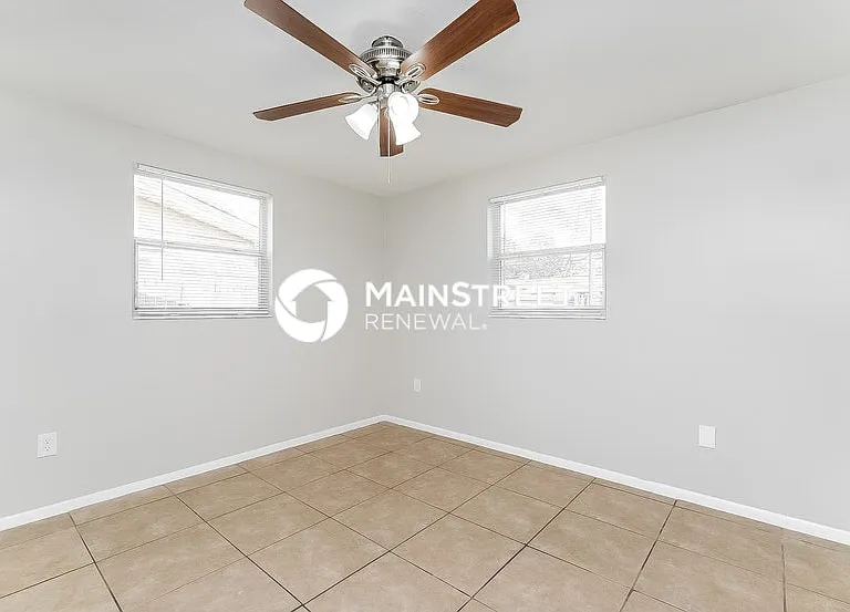 3542 Wiltshire Dr — Photo 7