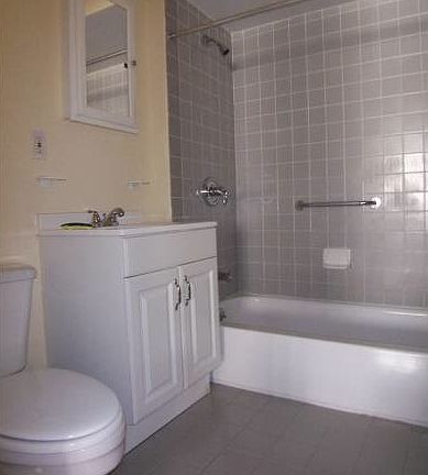 4th image of 317 Mount Eden Pkwy #2