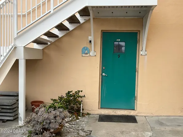 581 N Atlantic Ave #9, New Smyrna Beach, FL 32169