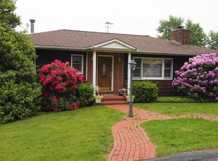 8 Birchwood Ln, Salisbury Mills, NY 12577