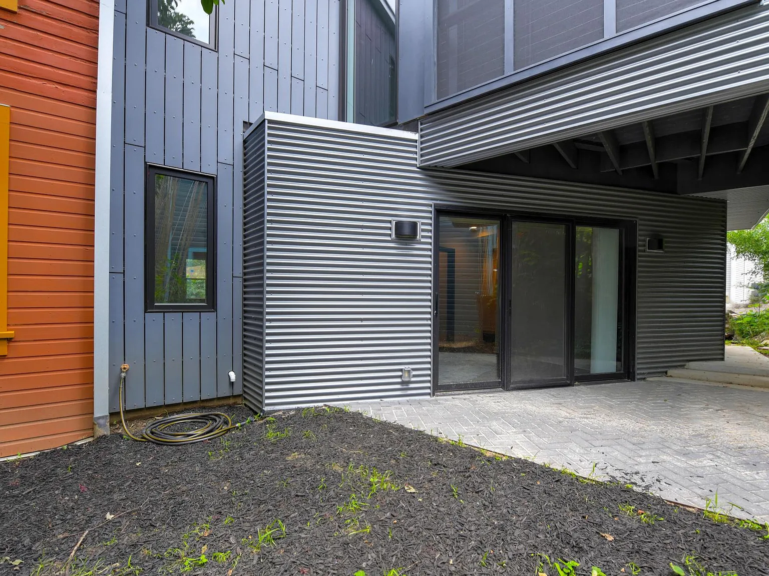 2 bed, 2000 sqft, $3,250 — Photo 4