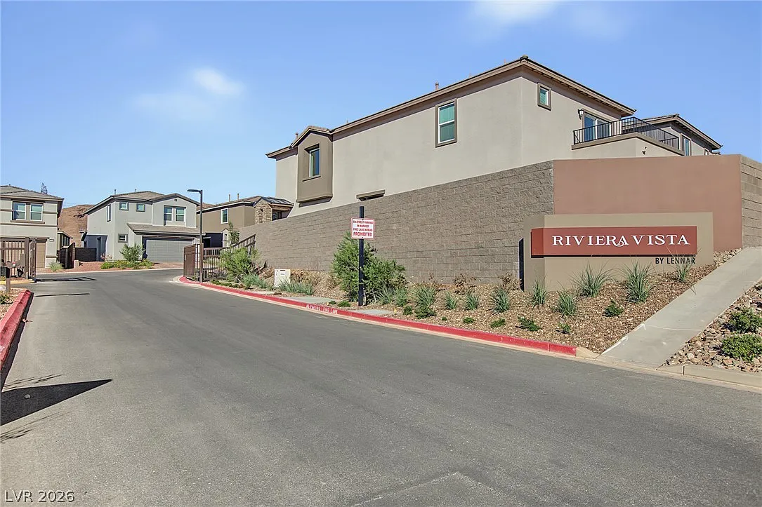 4 bed, 4.0 bath, 2404 sqft, $2,750 — Photo 1