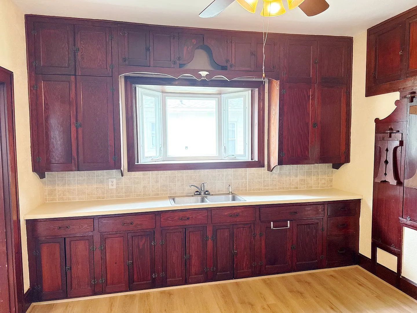 For Rent...850 Rice St, Wood River, IL 62095 — Photo 4