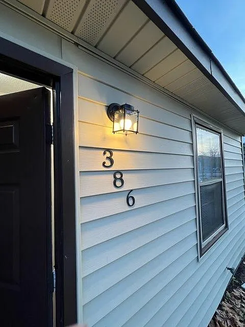 2 bed, 895 sqft, $1,125 — Photo 3