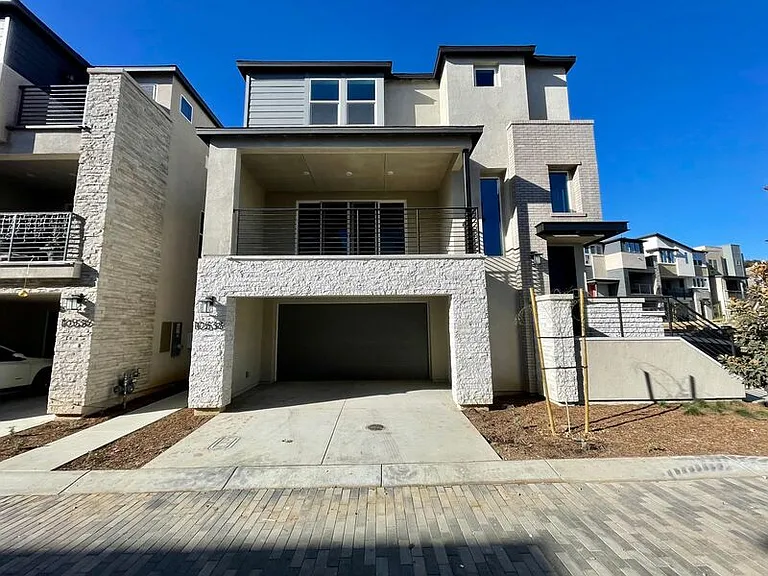 10538 Cara Cara Dr — Photo 1