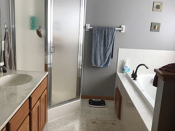 Spacious master bath