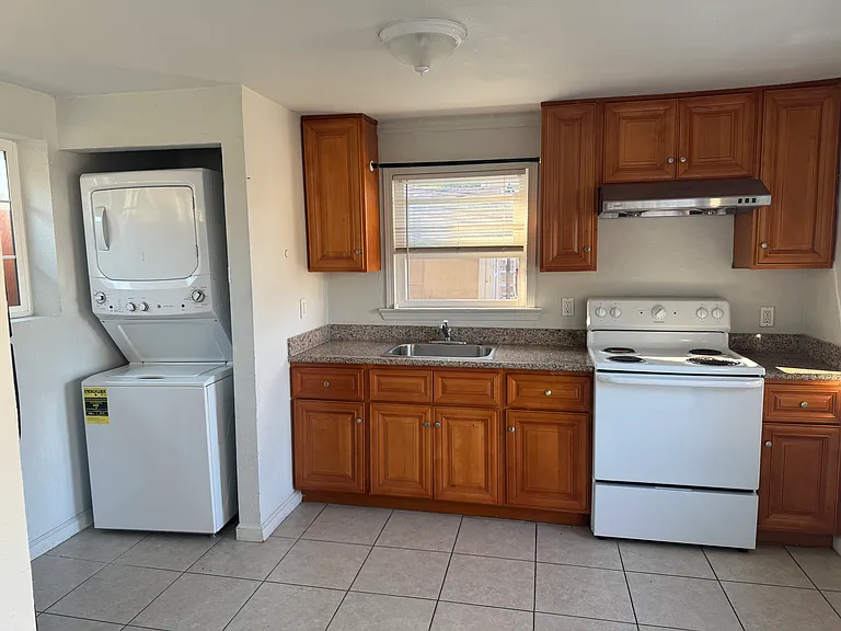 177-181 Hampton Rd #179 — Photo 23
