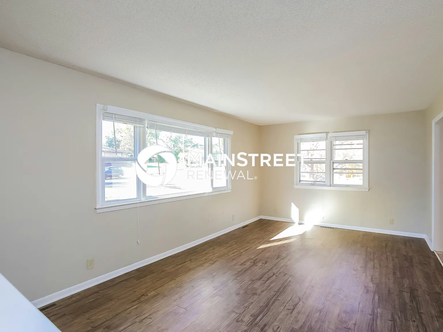 11816 E 32nd St S — Photo 4