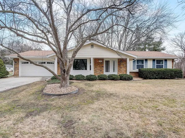5306 Dorsett Dr, Madison, WI 53711