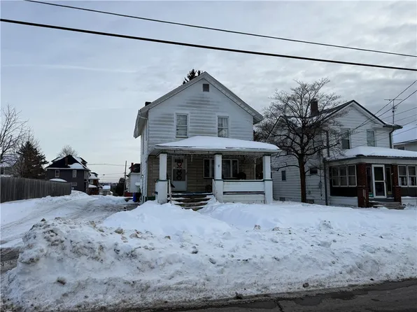 1042 Maryland Ave, New Castle, PA 16101