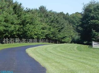 2286 Hankinson Rd, Granville, OH 43023