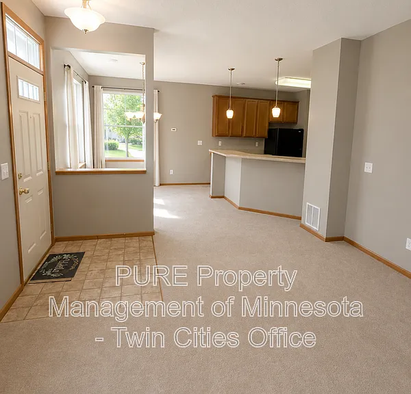 40 River Woods Dr W — Photo 2