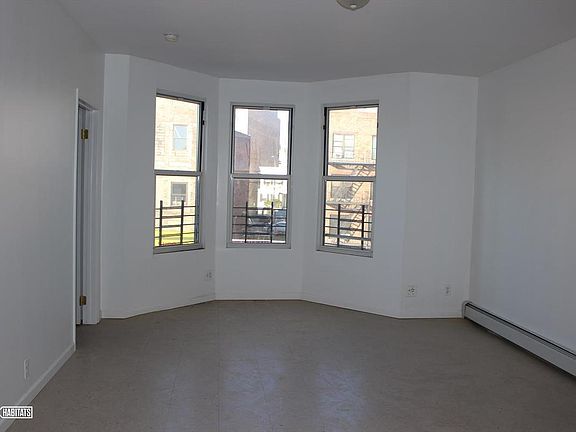4th image of 1078 Intervale Ave APT 2