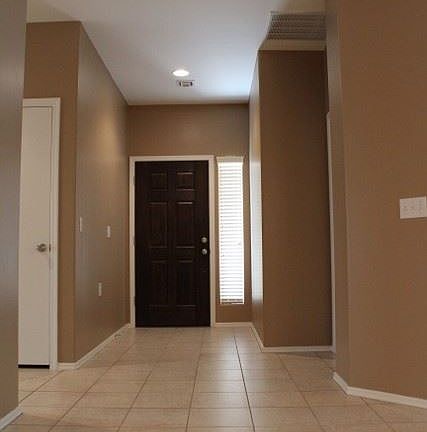 3rd image of 1554 W Cottonwood Bluffs Dr