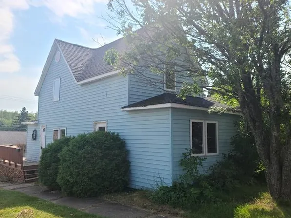 202 3rd St, Nashwauk, MN 55769