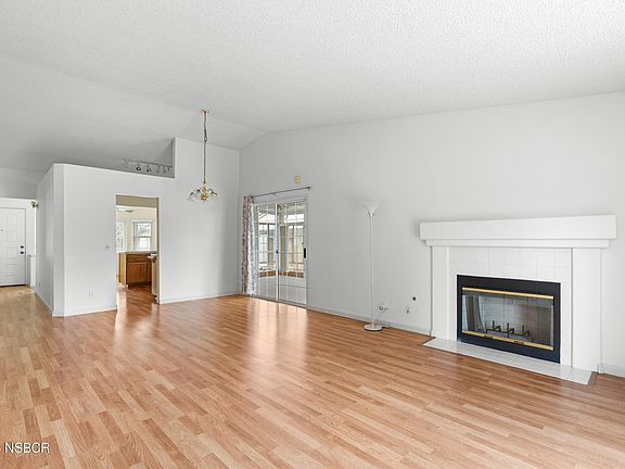 5th image of 445 El Nido Ct