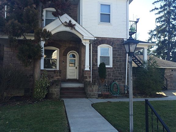 Patio Entrance with Walkways